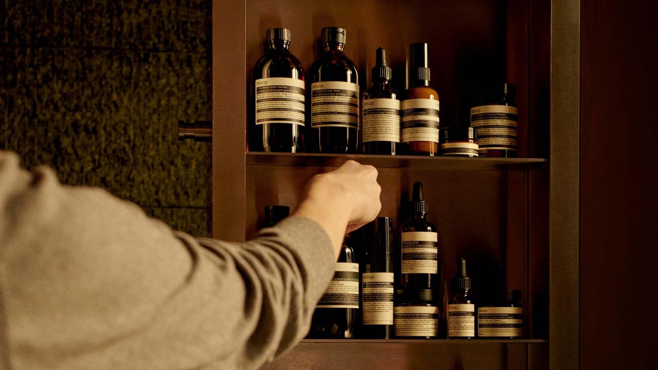 Natura se desprende de Aesop: la vendió a L'Oreal por US$  millones |  AméricaEconomía