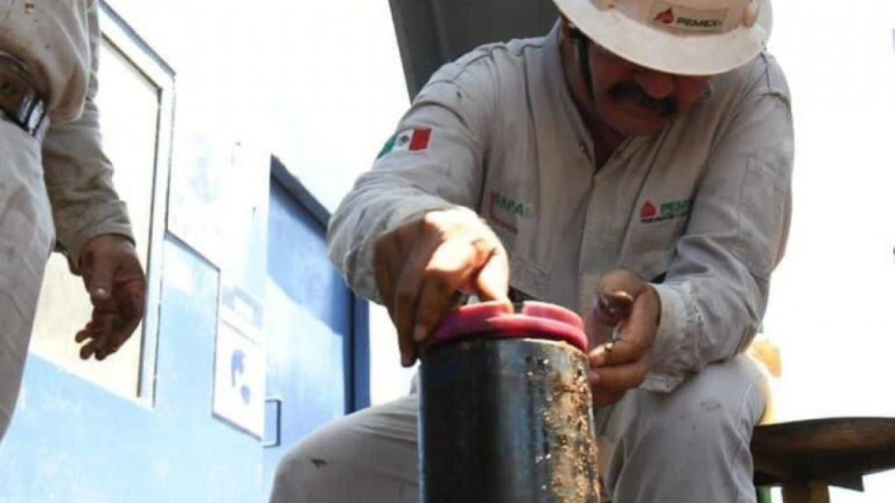 Perforación de pozos Pemex foto Excélsior