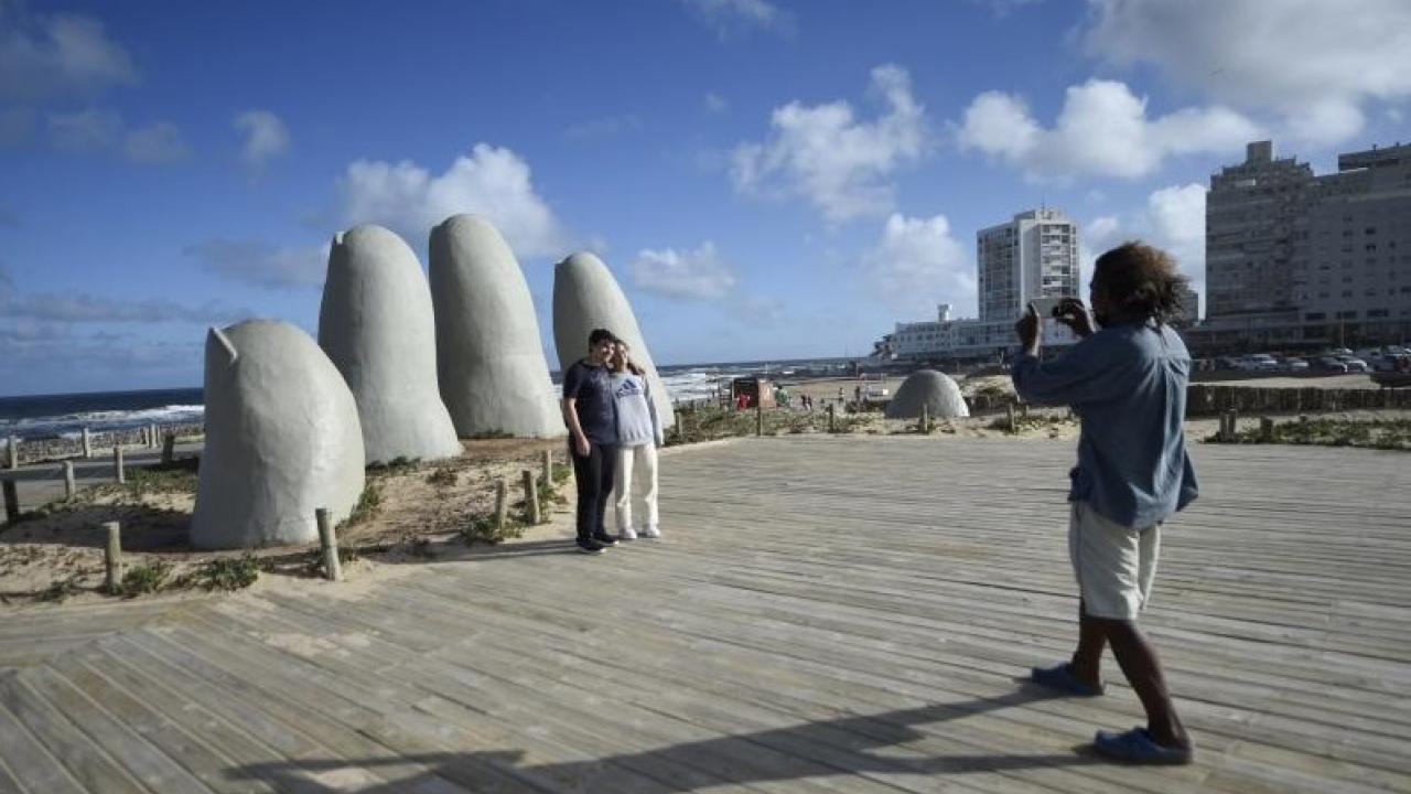 Turismo en Uruguay, foto Xinhua