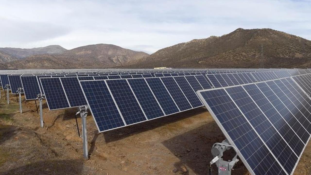 Chile paneles fotovoltaicos, foto Xinhua