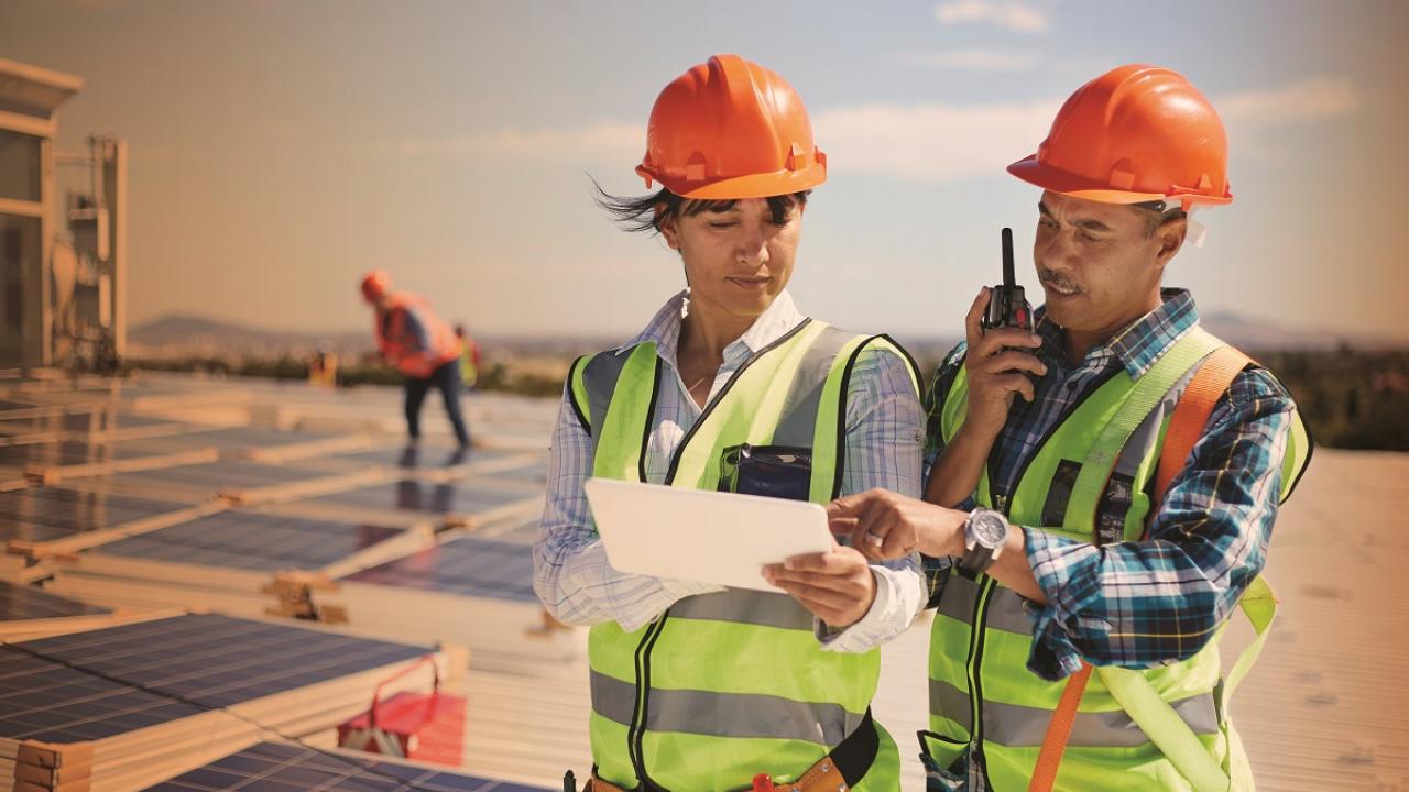 ingenieros paneles solares