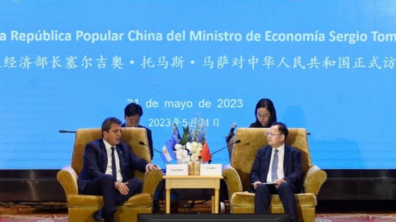 Ssergio Massa de visita en China, foto Télam Mineco