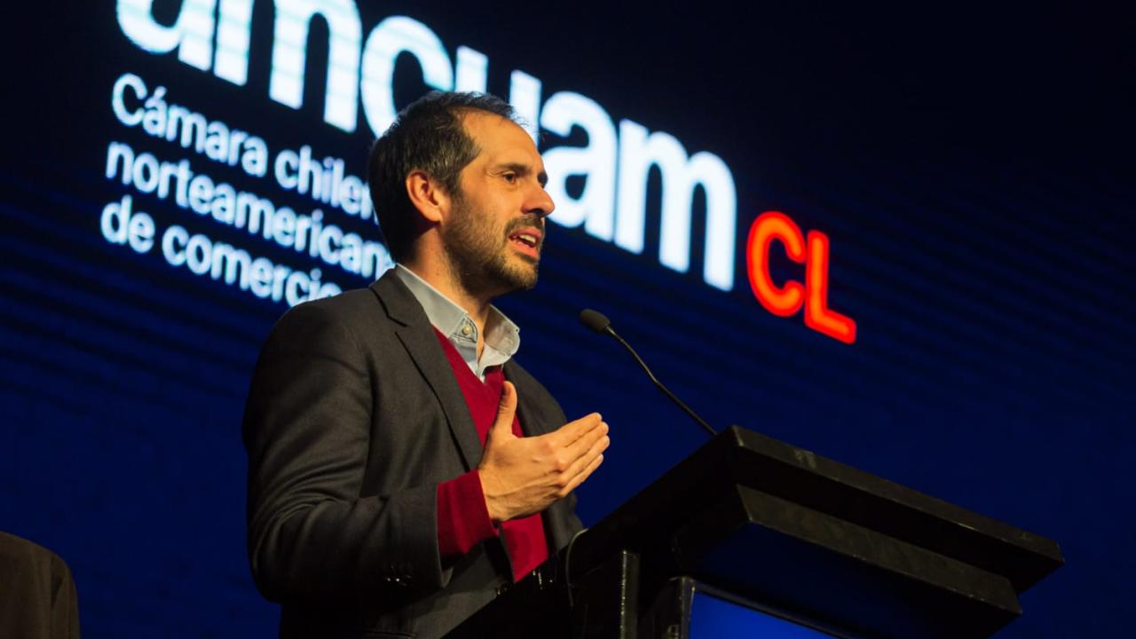 Cena organizada por AmCham conmemorando los 20 años del TLC. Foto: Ministerio de Economía, Fomento y Turismo de Chile vía Twitter.