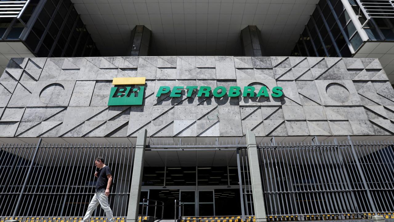 Frontis edificio Petrobras, foto Reuters