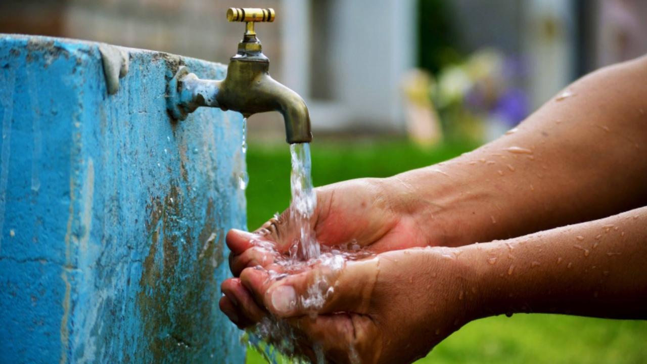 Agua potable. Foto: Andina.
