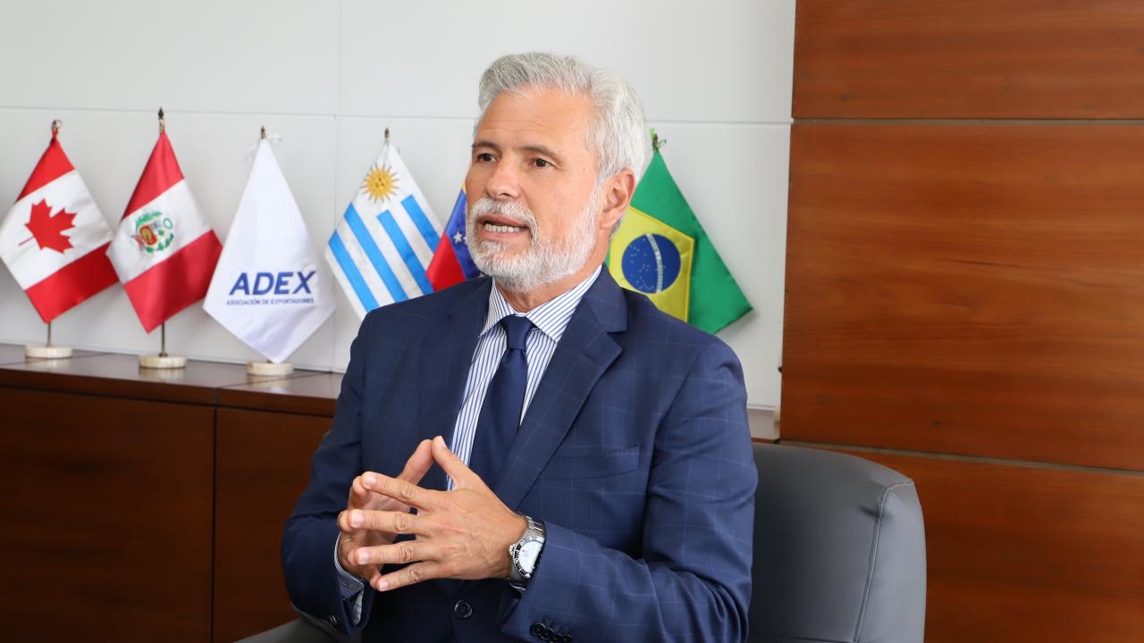 Foto de Adex.