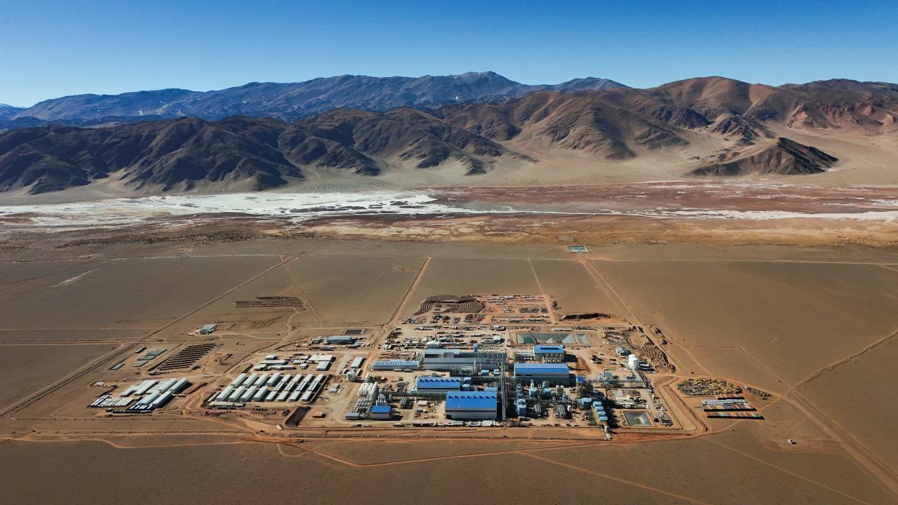 Foto de archivo - Vista desde un dron de la planta de producción de litio de Eramet en el Salar Centenario de Salta, Argenti. Jul 4 , 2024. REUTERS/Matias Baglietto
