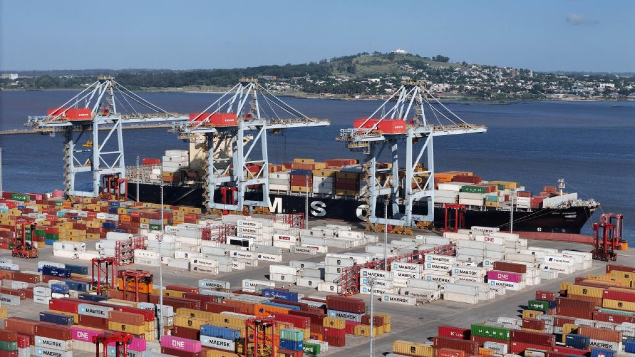 Puerto de Montevideo Xinhua crédito foto exportaciones