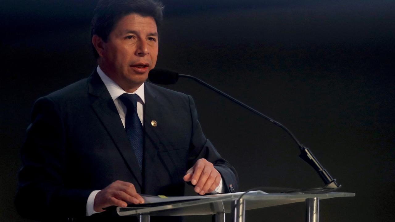 Congreso peruano da primer paso para denuncia constitucional contra presidente Castillo