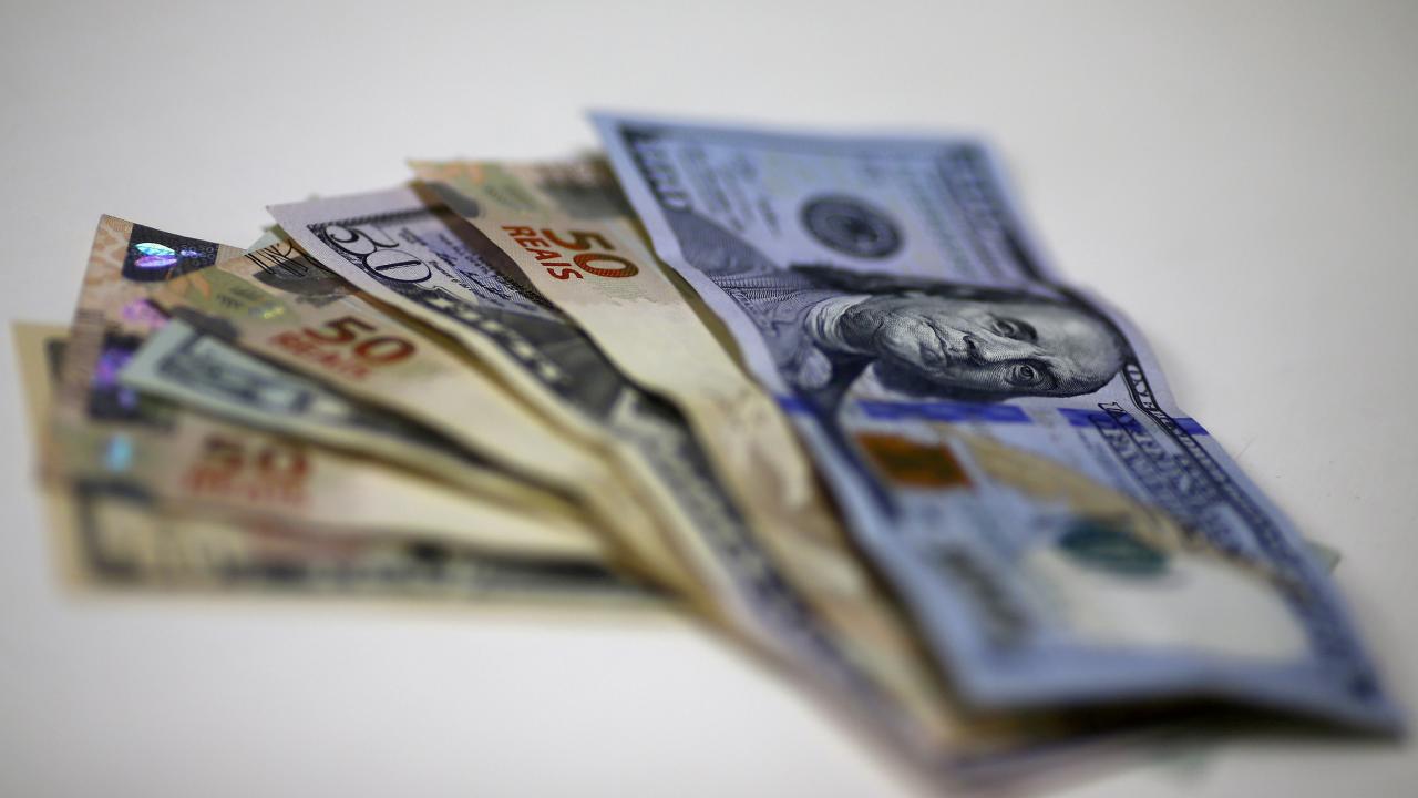 Mercados brasileños se hunden por presupuesto del Gobierno y declaraciones de Lula Mercados brasileños se hunden por presupuesto del Gobierno y declaraciones de Lula