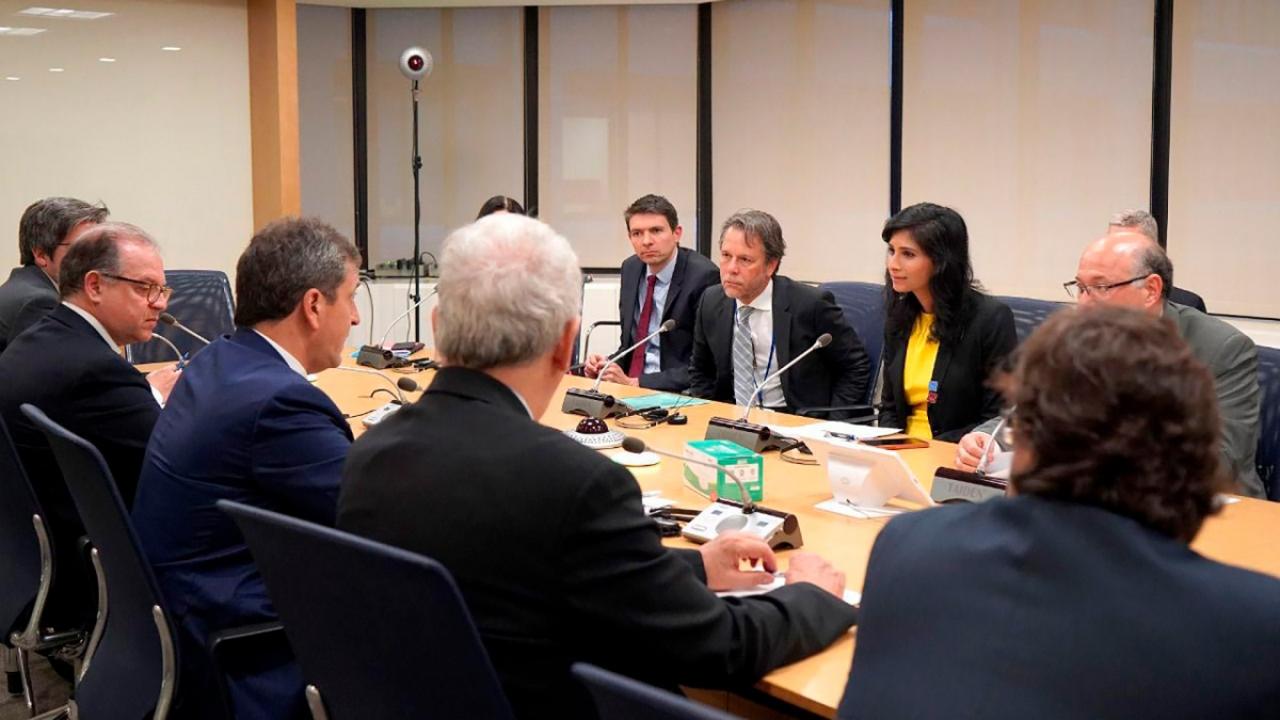 Comitiva argentina viajará a Washington para cerrar la negociación con el FMI Comitiva argentina viajará a Washington para cerrar la negociación con el FMI