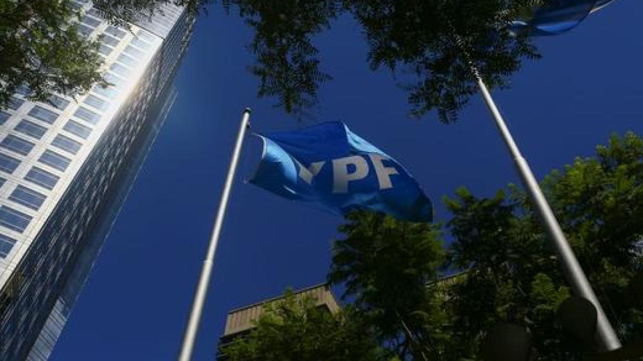 YPF y Petronas buscarán nuevos socios para la construcción de una planta de GNL en Argentina YPF y Petronas buscarán nuevos socios para la construcción de una planta de GNL en Argentina