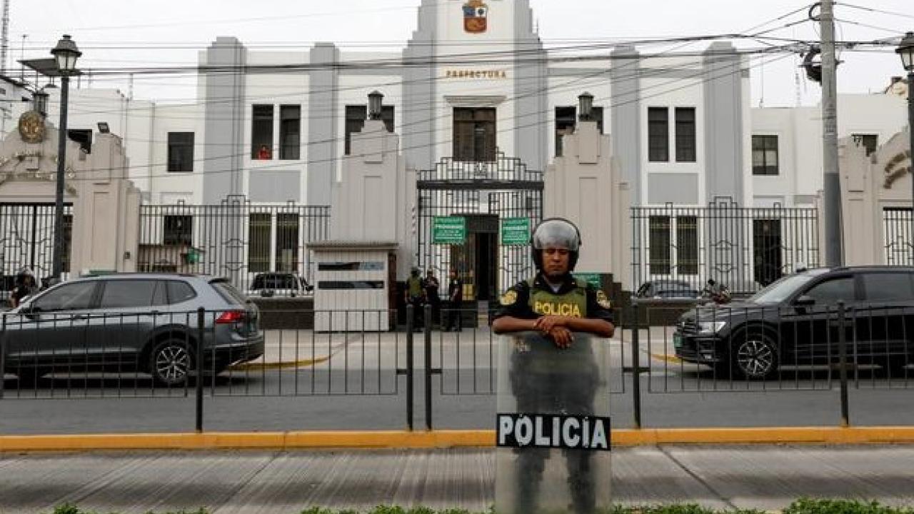 UE subraya que se está “encauzando” la crisis en Perú de acuerdo a la Constitución UE subraya que se está “encauzando” la crisis en Perú de acuerdo a la Constitución