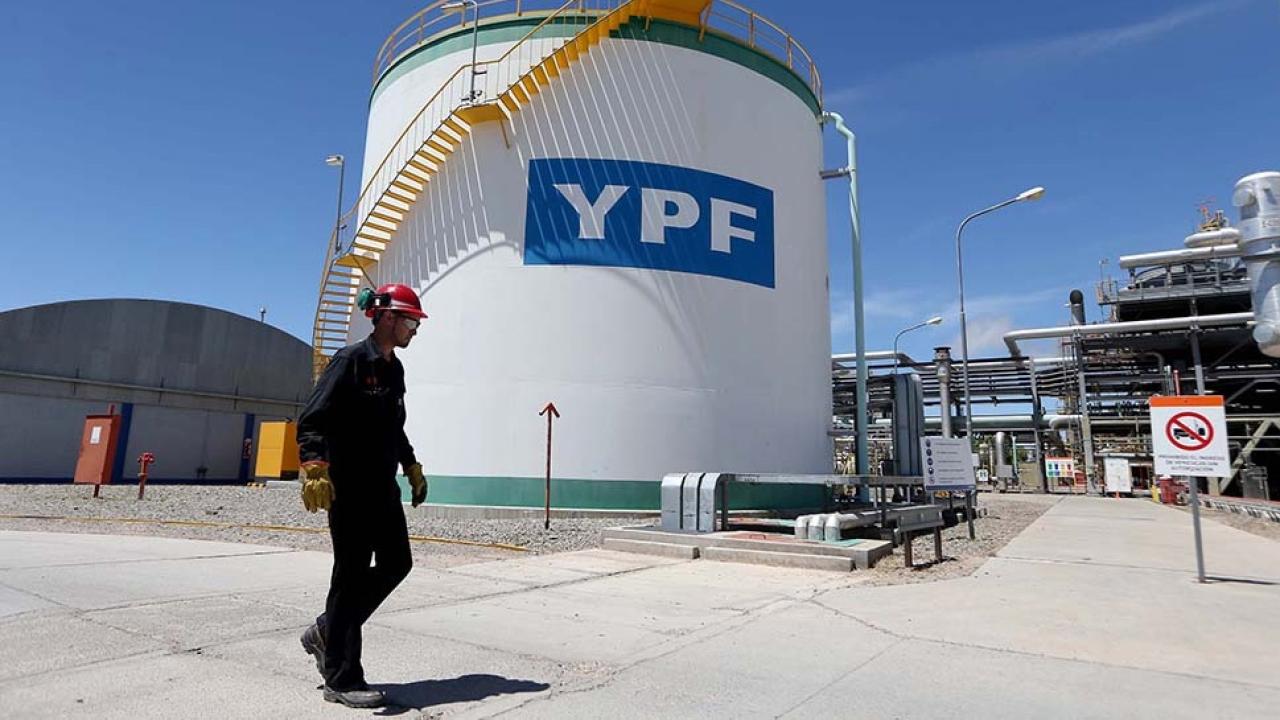 YPF buscará definir el presupuesto 2023 con la inversión más alta de su historia