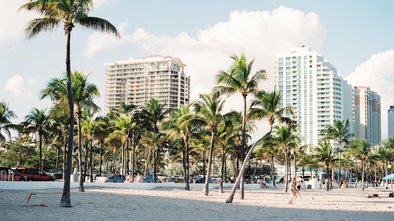 La situación de América Latina impulsa el interés por comprar propiedades en Miami