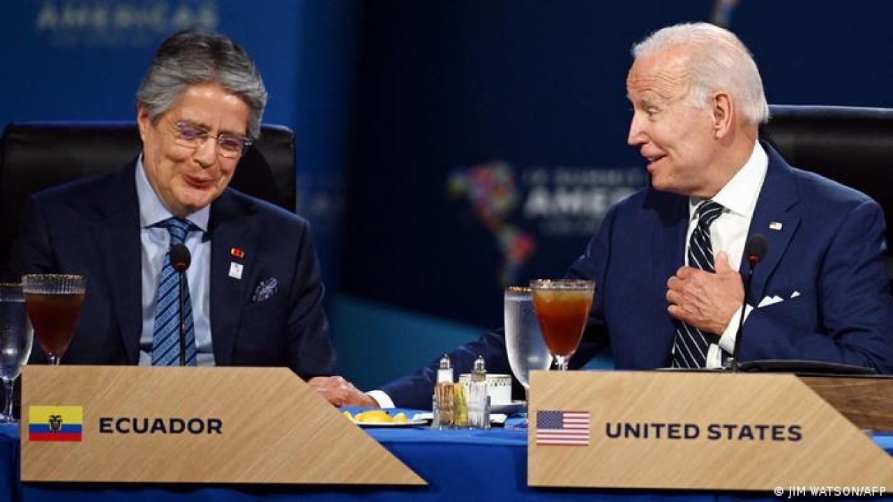 ¿Debe Estados Unidos ayudar a combatir el narcotráfico en América Latina? ¿Debe Estados Unidos ayudar a combatir el narcotráfico en América Latina?