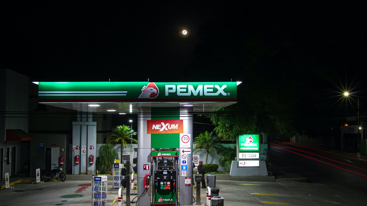 Pemex prevé un saldo positivo en su balance financiero hasta 2027