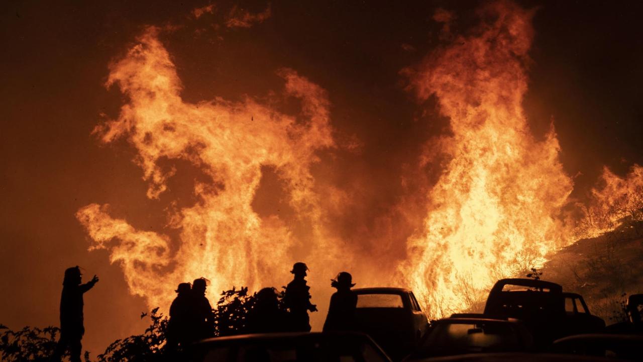 Chile confirma dos víctimas mortales en el incendio de Viña del Mar Chile confirma dos víctimas mortales en el incendio de Viña del Mar