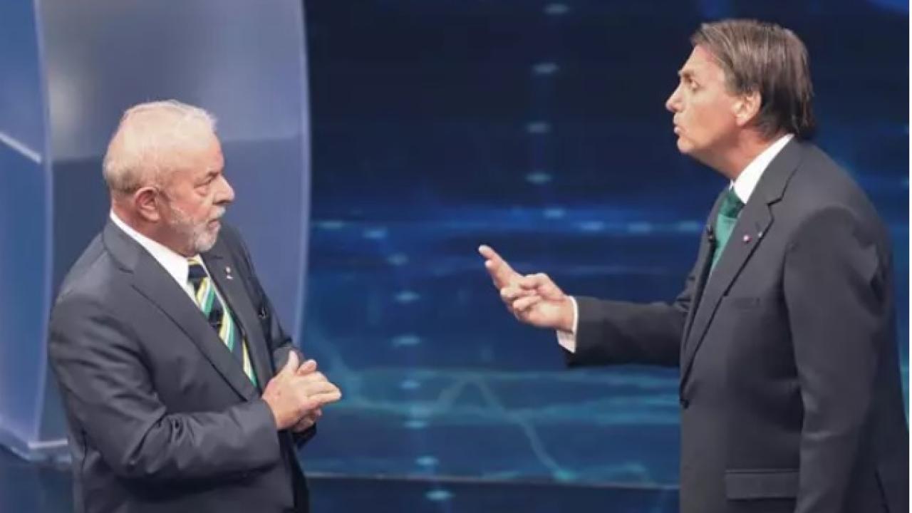 Aliados de Bolsonaro le aconsejan tener un perfil bajo para evitar el "paquete de maldades" de Lula Aliados de Bolsonaro le aconsejan tener un perfil bajo para evitar el "paquete de maldades" de Lula
