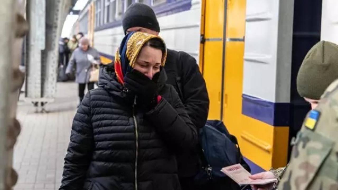 Polonia estima que casi 9 millones de refugiados ucranianos han cruzado su frontera desde el inicio de la guerra