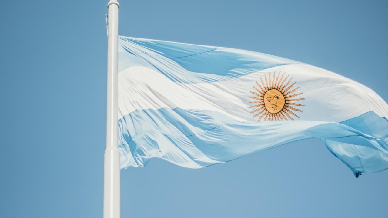 Gobierno argentino define beneficios fiscales y disponibilidad de divisas para aumentar inversiones