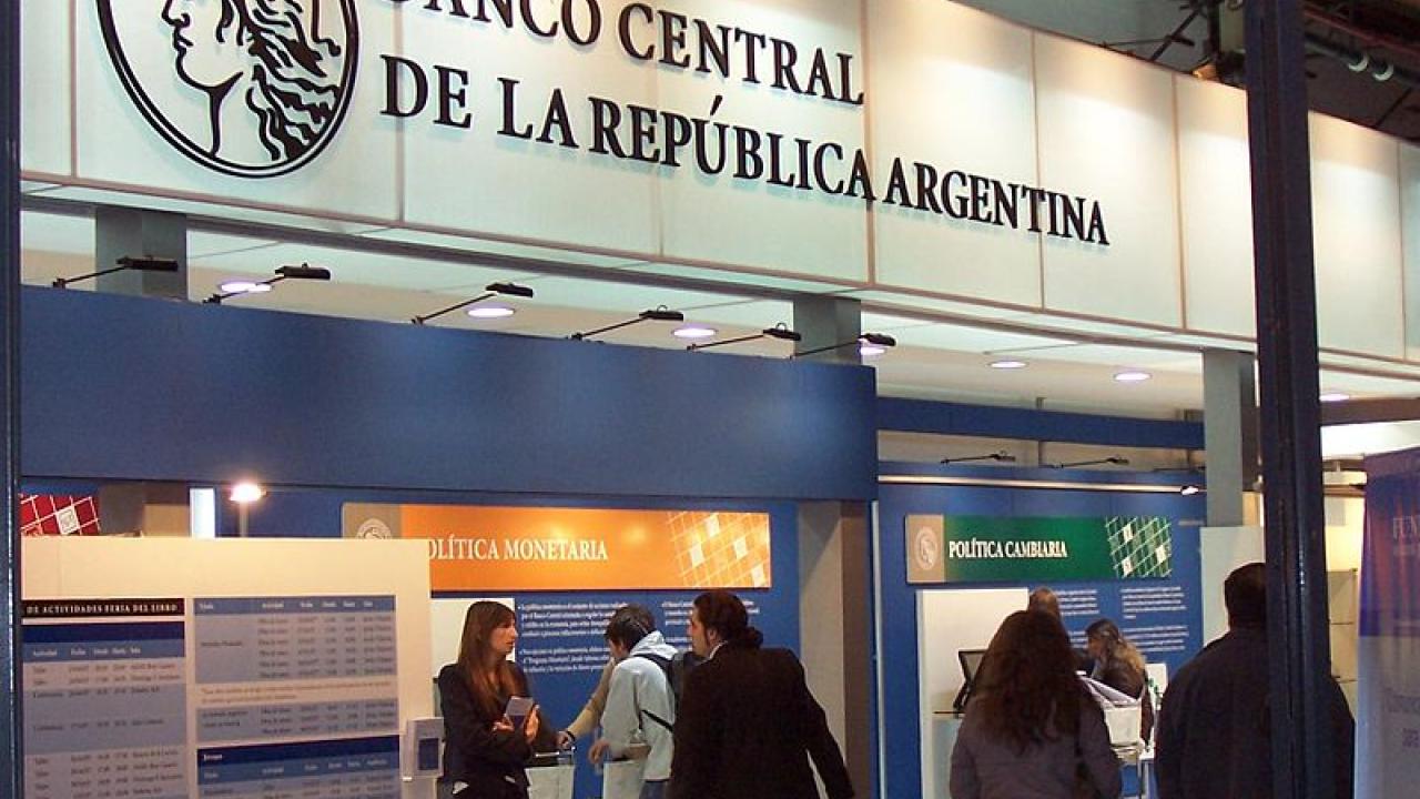 Banco Central de Argentina mantuvo sin cambios la tasa de interés