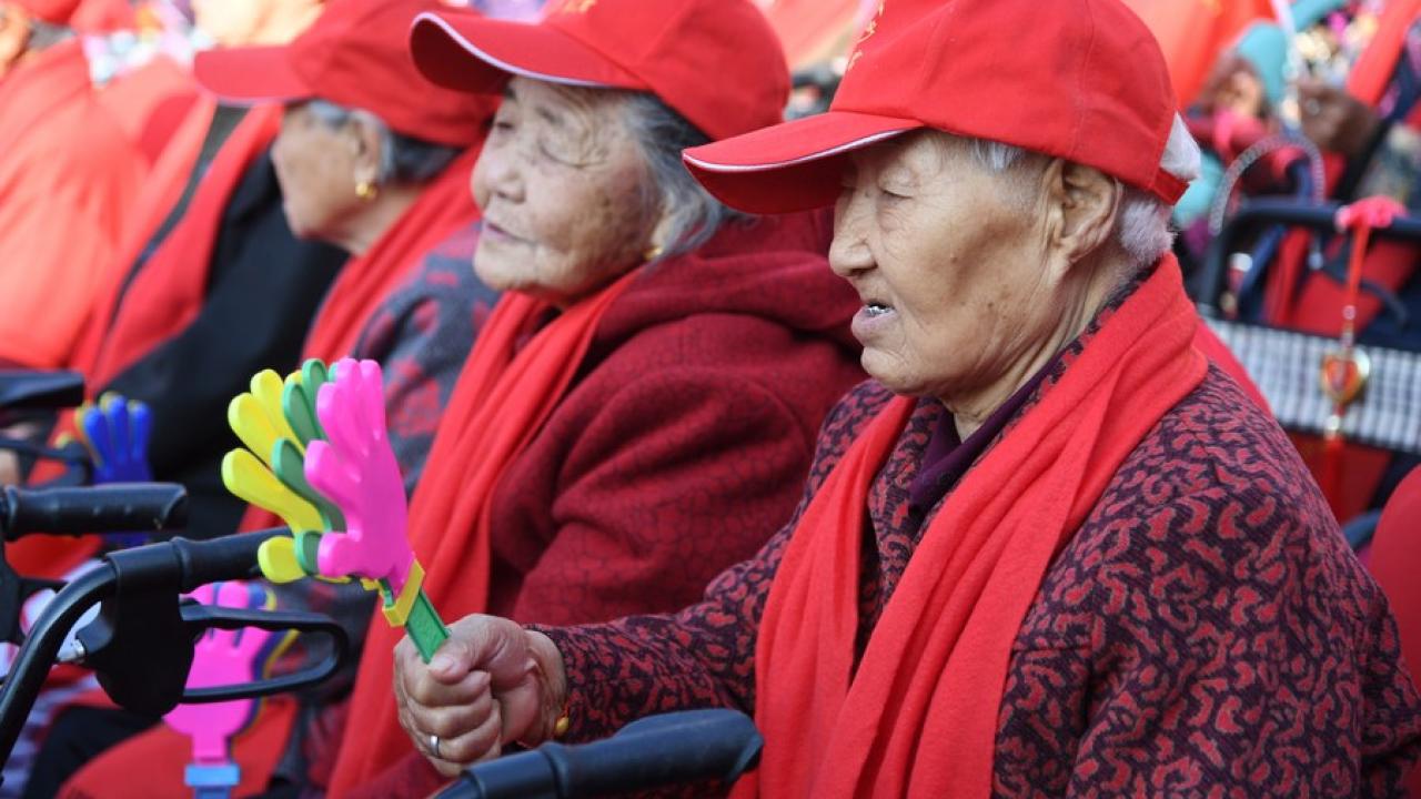 La población de China cae por primera vez en sesenta años La población de China cae por primera vez en sesenta años