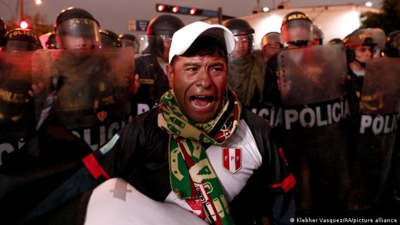 Perú suma 52 fallecidos en medio de protestas Perú suma 52 fallecidos en medio de protestas