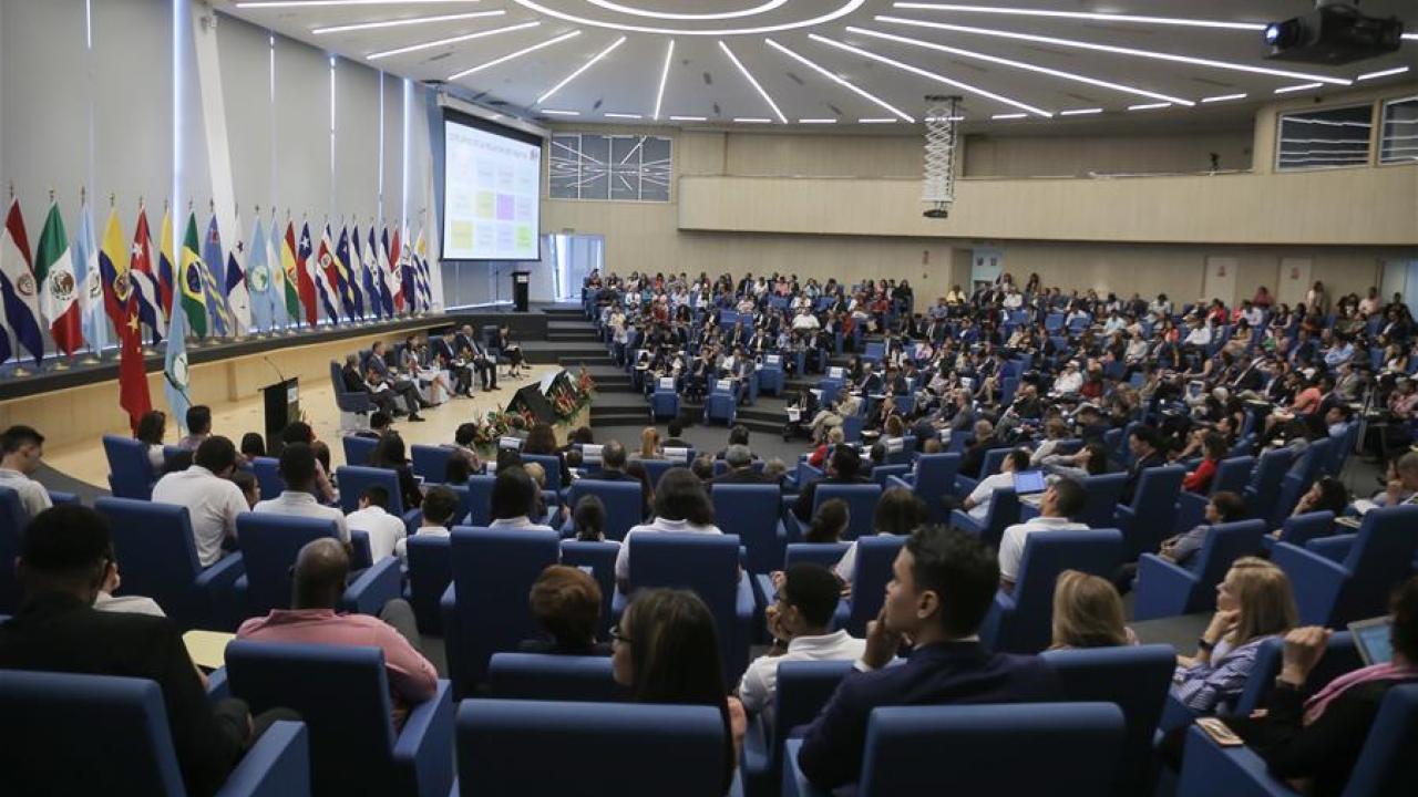 Panamá busca salir de lista de países vinculados a blanqueo de dinero Panamá busca salir de lista de países vinculados a blanqueo de dinero