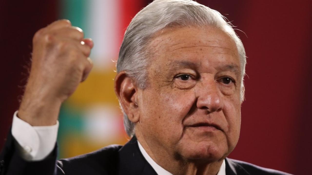 AMLO pide luchar por los ideales y abolir las reformas "impuestas" en periodo neoliberal