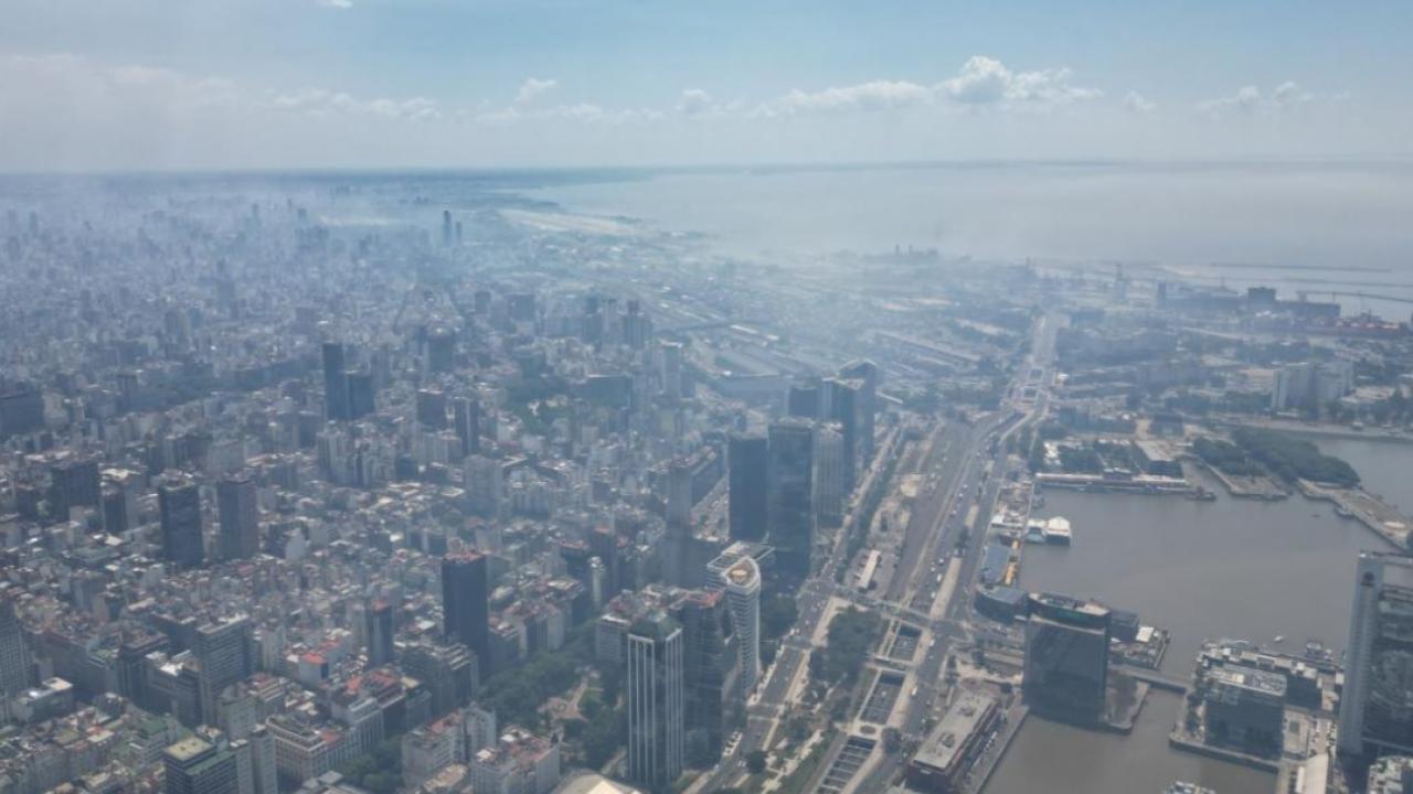 Incendios también en Argentina: el humo ya llega a Buenos Aires Incendios también en Argentina: el humo ya llega a Buenos Aires