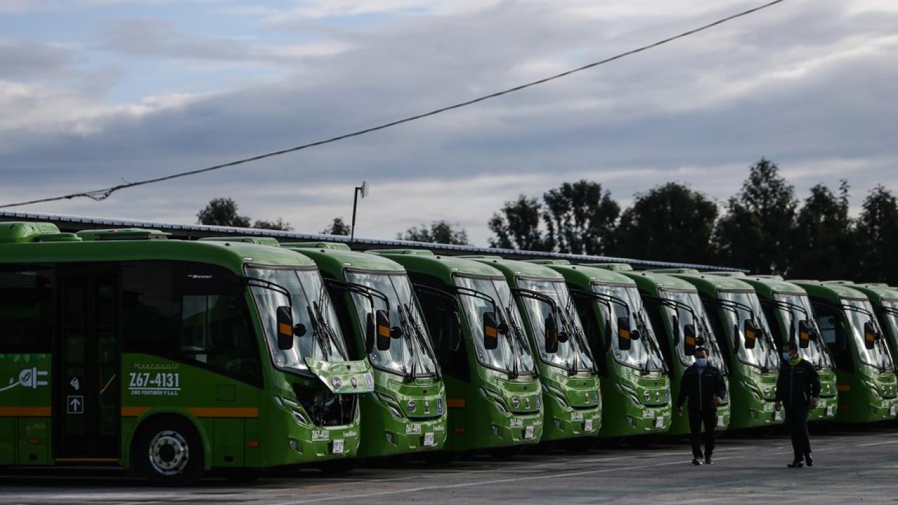 Fabricante chino BYD ofrece apoyo a Colombia para transición hacia movilidad sostenible