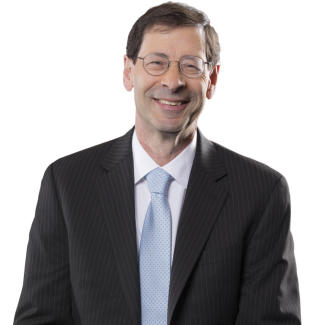 Expansión mundial: vigorosa y más desigual, frágil y en peligro