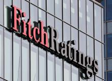 El logo de Fitch Ratings es visto en sus oficinas de Canary Wharf, el distrito financiero de Londres, Reino Unido.