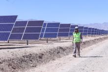 Planta fotovoltaica en Perú foto decida a Agencia Andina