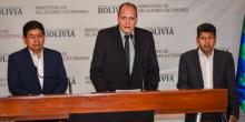 Edgardo Montaño, Benjamin Blanco y Wilfredo Gutiérrez. Ministerio de Obras Públicas de Bolivia vía página web.
