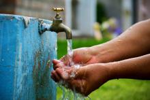 Agua potable. Foto: Andina. 