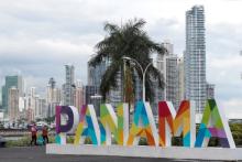 Reuters ciudad de Panamá logo