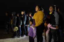 Sube presión en gigantesco campamento migrantes sur México al declararse ilegales expulsiones desde EEUU