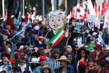 Un envigorizado AMLO apuesta por un alto PIB para México tras marcha de apoyo