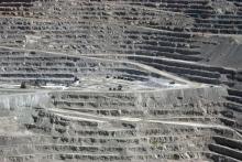 Trabajadores de mina chilena Escondida aceptan oferta de BHP y no harán huelga