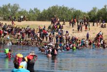 Título 42 y nuevas medidas migratorias de EE. UU. mantendrán altas detenciones y costos para México