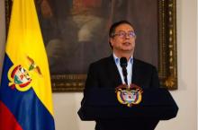 Petro tacha de "masacre contra la población" la actuación policial durante los enfrentamientos en Perú