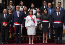 Congreso de Perú aprueba enviar a referéndum reforma para eliminar cuestión de confianza a gabinetes