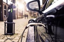 Buscarán soluciones de energías limpias para el transporte de personas 