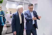 Gigantes de electrodomésticos de China y Brasil buscan cooperación en industria fotovoltaica