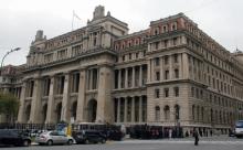 Argentina amplió la emisión de bonos 